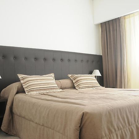 Hotel Embajador Gualeguaychú Pokoj fotografie