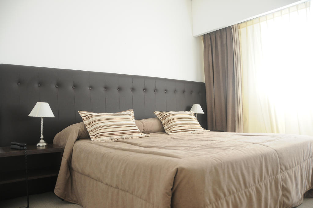 Hotel Embajador Gualeguaychú Pokoj fotografie